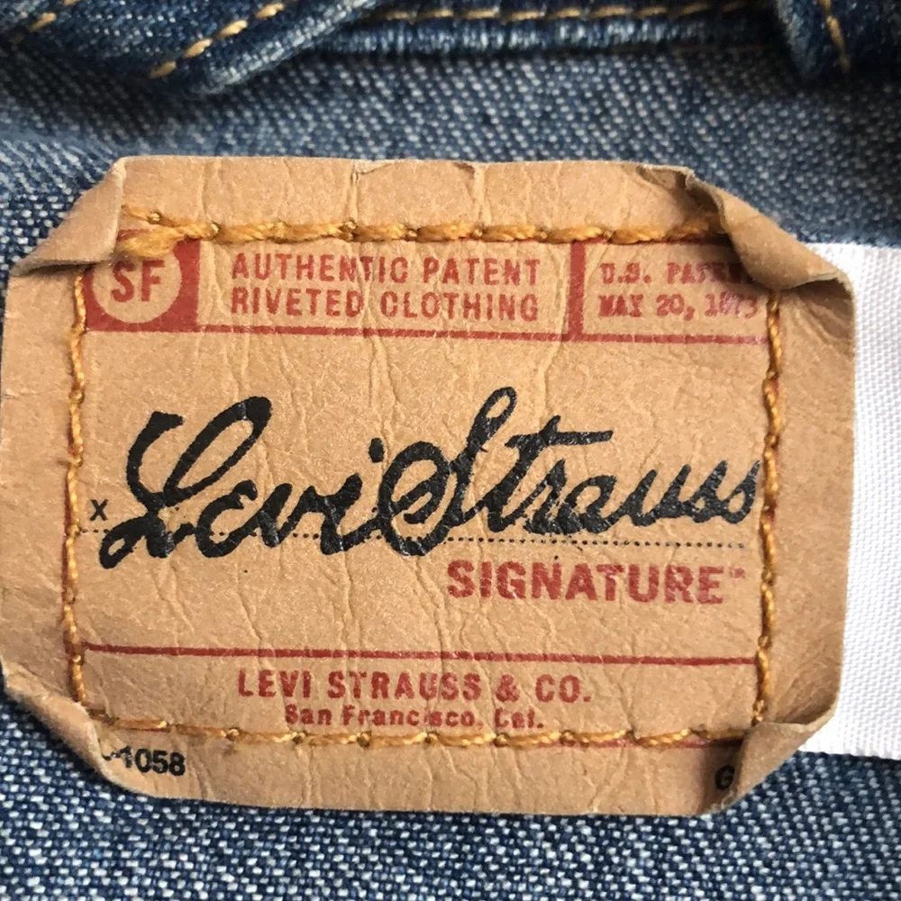 Levi’s girls Vintage Jean Jacket Size XL (14)